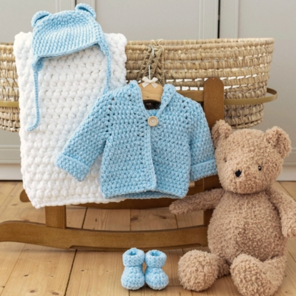 Baby crochet/ knitted set